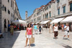 Andrea Shopping
