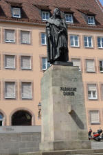 Albrecht Drer Statue