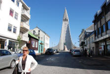 Heading to Hallgrimskirkja