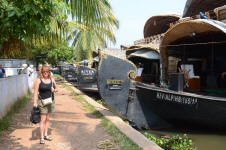 Houseboat Shopping